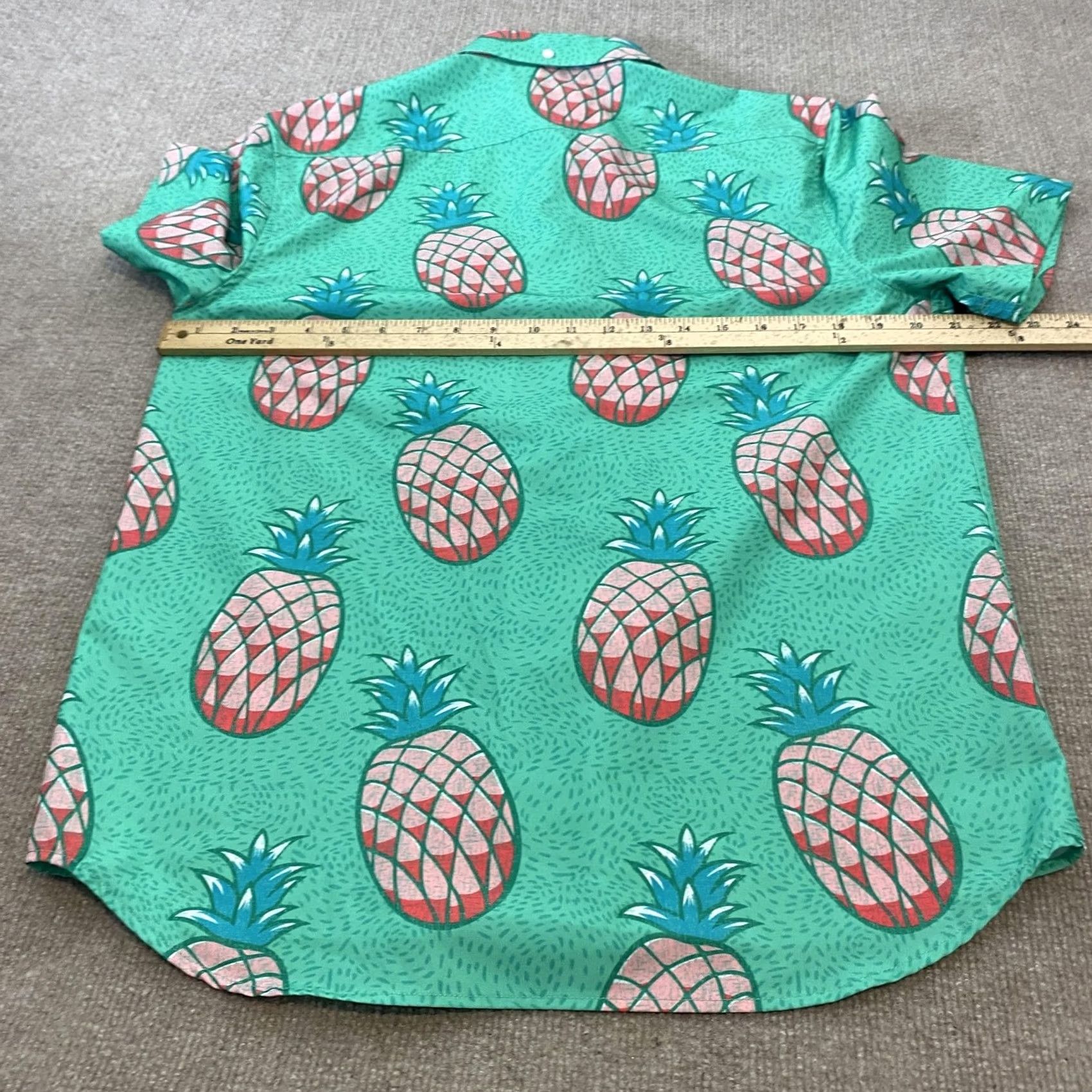 Chubbies Chubbies Shirt Mens Medium Green Pineapple Print Short Sleeve Casual Size US M / EU 48-50 / 2 - 6 Thumbnail