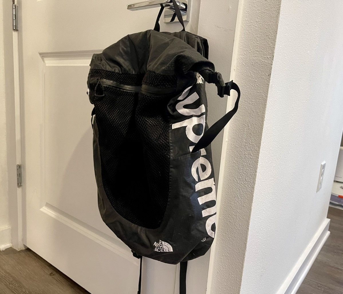 Supreme tnf waterproof backpack online