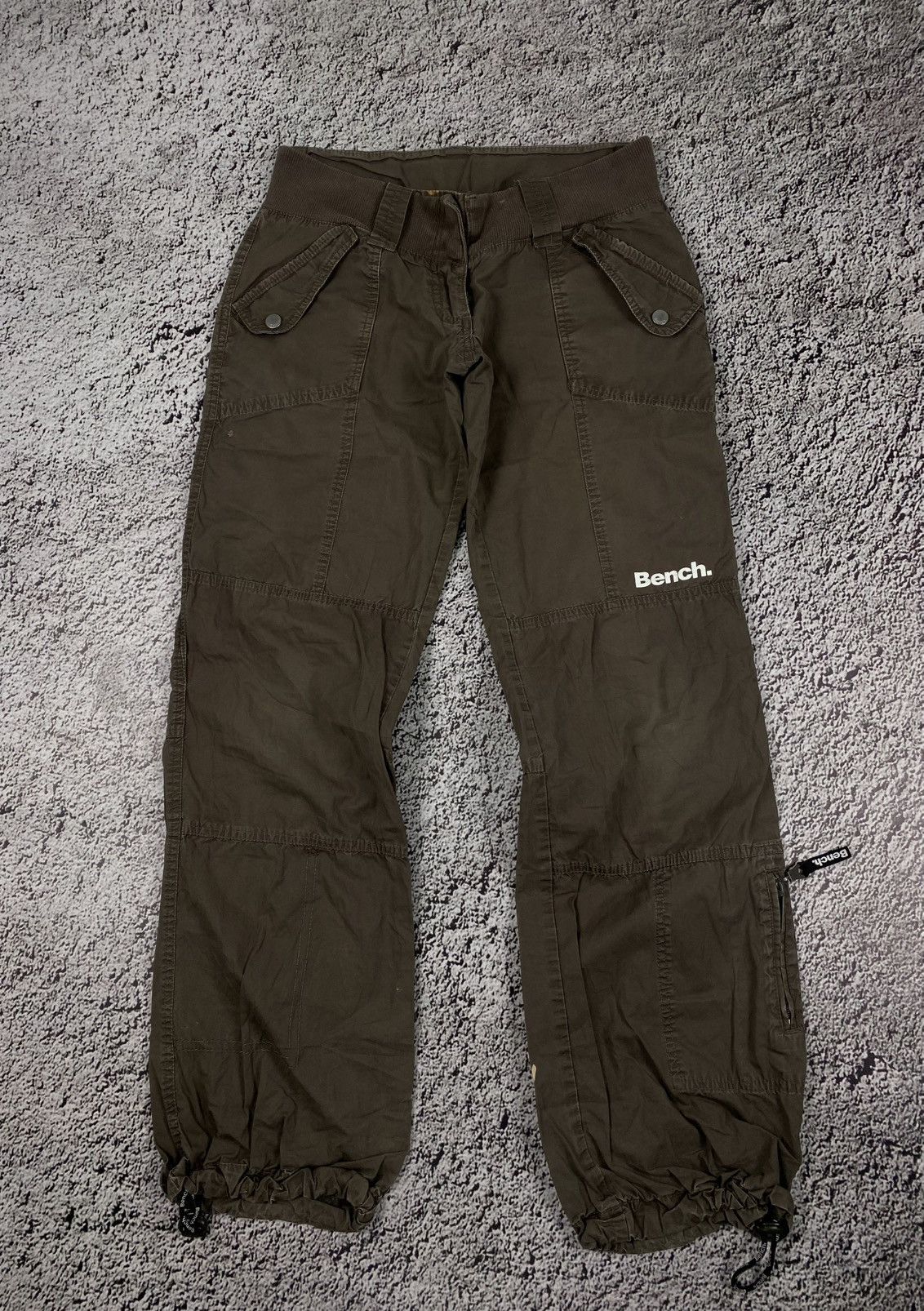 Vintage Y2K Bench cargo wide zip pockets low rise pants 00s