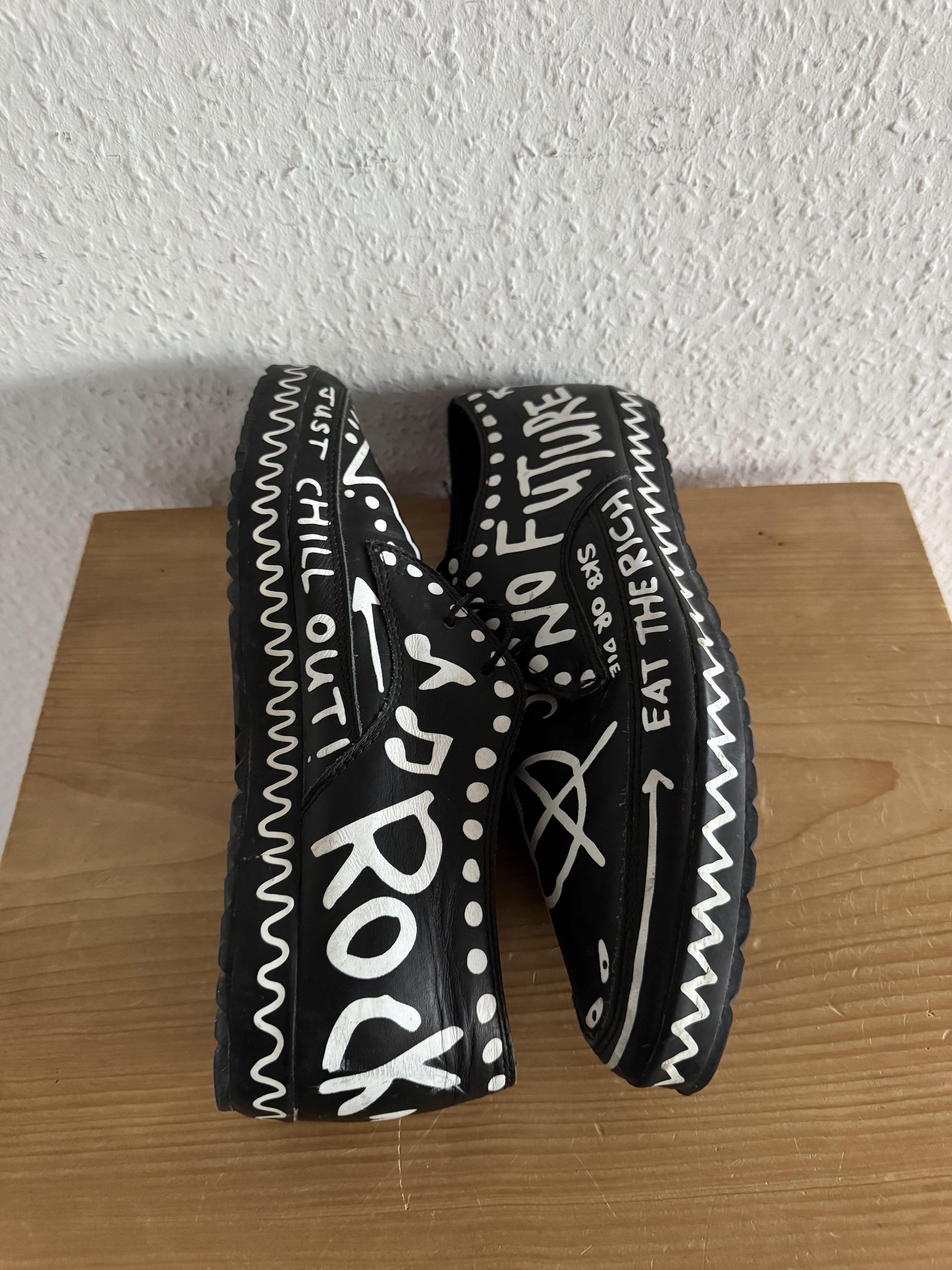 Adidas × Jeremy Scott FW12 JS Slim Graffiti Sneakers Size US 9.5 / EU 42-43 - 8 Thumbnail