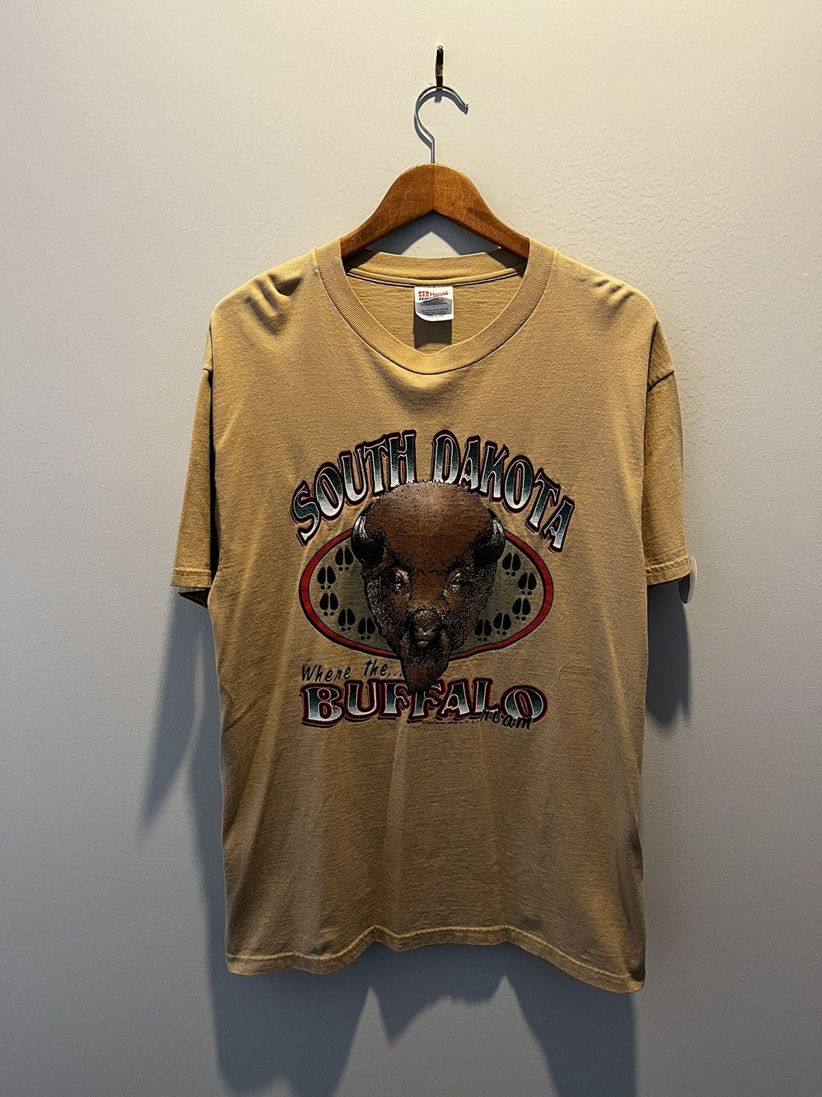 Hanes × Vintage Buffalo Nature Tee Size US L / EU 52-54 / 3 - 1 Thumbnail