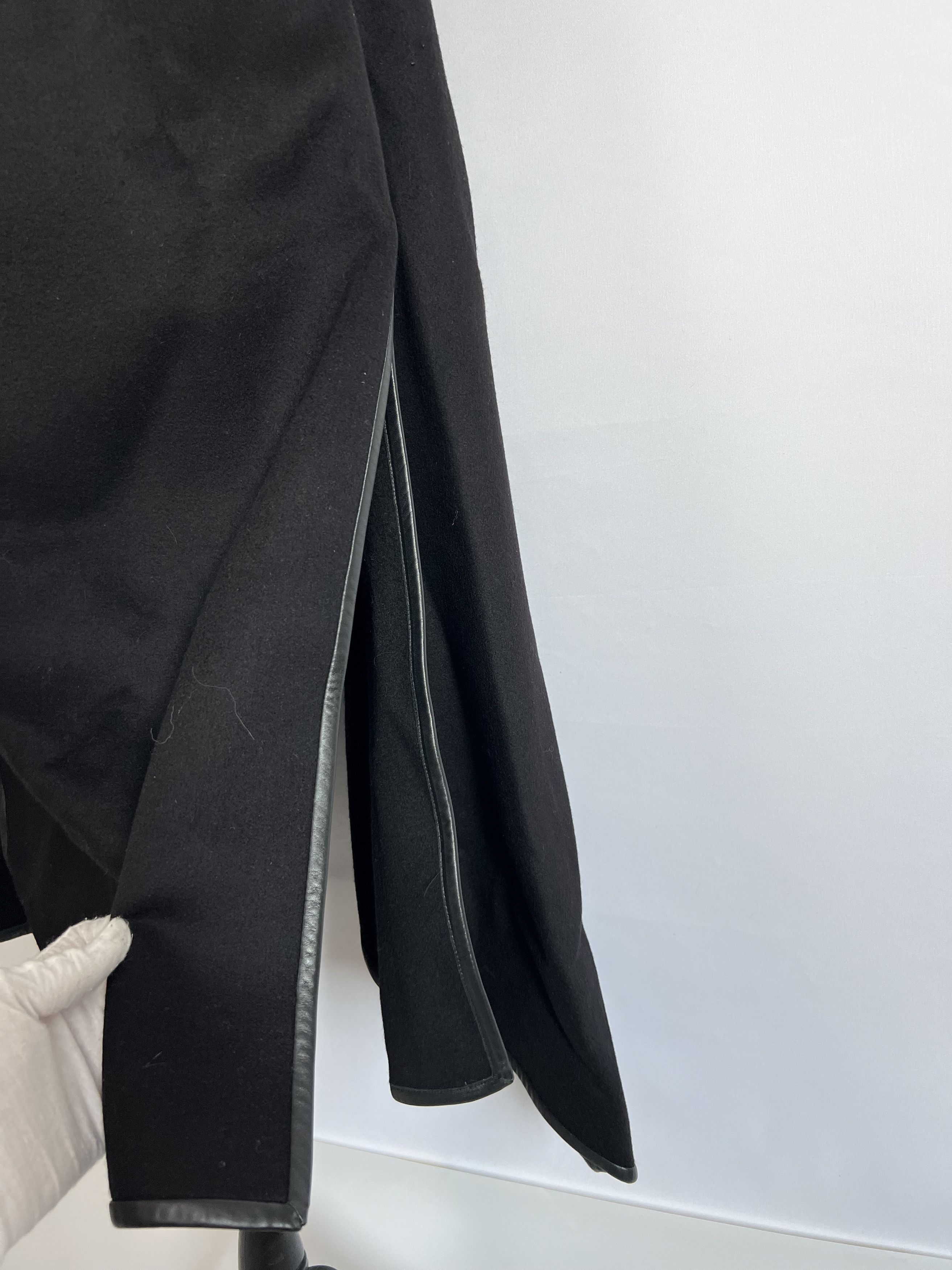 Salvatore Ferragamo salvatore ferragamo poncho RTW Fall 2014 wool Size XS / US 0-2 / IT 36-38 - 9 Thumbnail