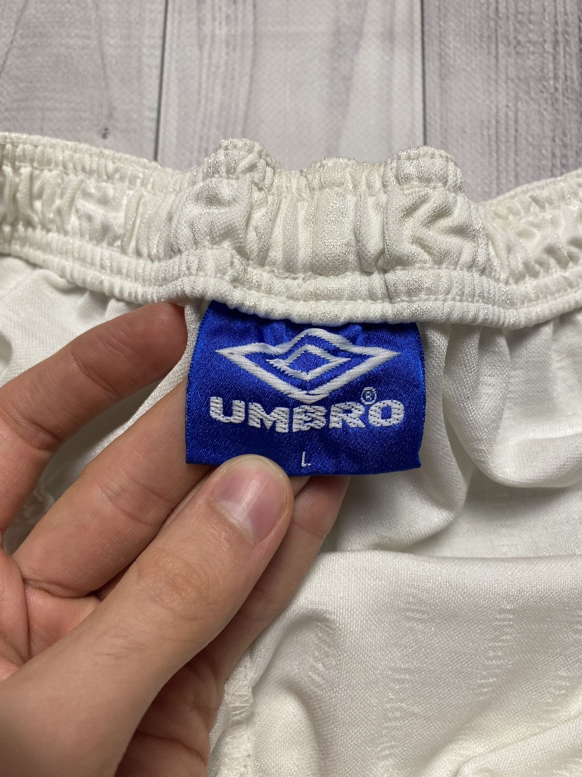 Umbro Vintage Umbro Shorts monogram logo L size Size US 34 / EU 50 - 4 Thumbnail