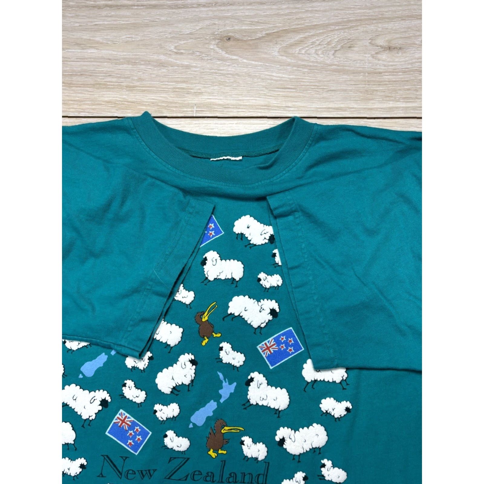 Fruit Of The Loom VINTAGE 90s New Zealand Graphic T Shirt M Blue Cotton Fruit of the Loom USA Crew Neck Short Sleeve Men Regular Size US M / EU 48-50 / 2 - 5 Thumbnail