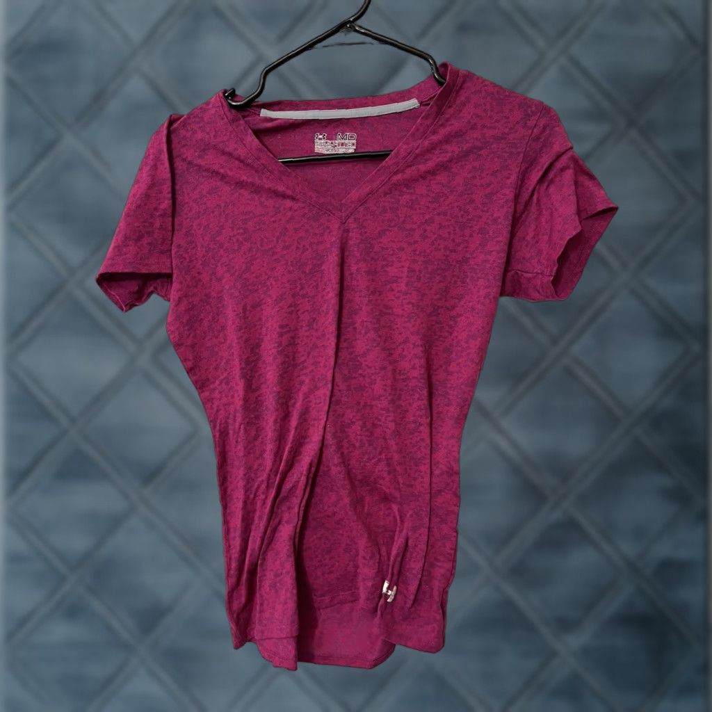 Under Armour Under Armour Womens Semi Fitted Heatgear M Pink Short Sleeve V Neck Size 32" / US 10 / IT 46 - 1 Thumbnail
