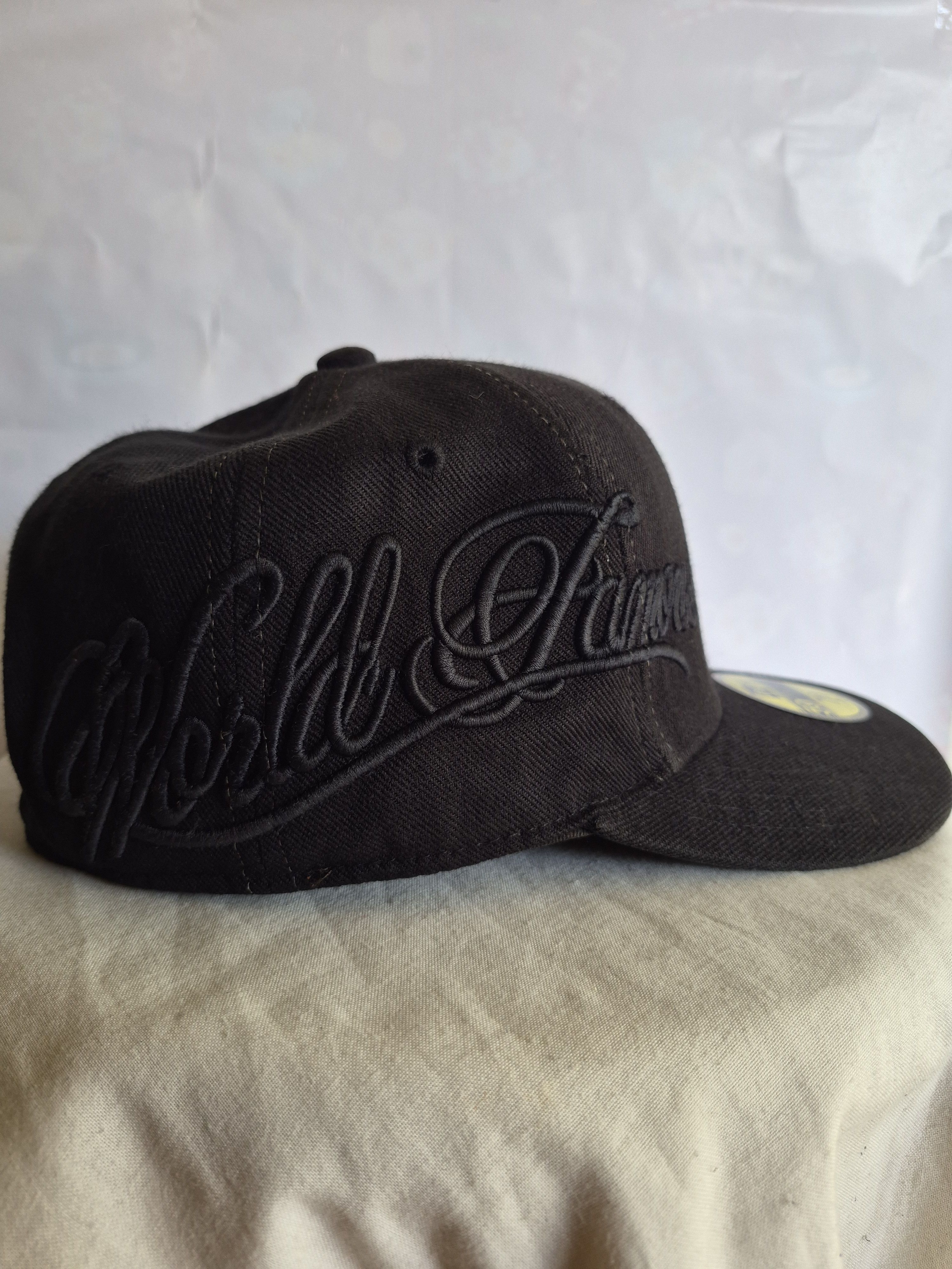 New Era × Supreme World Famous Supreme x New Era Hats Size 44 - 2 Thumbnail
