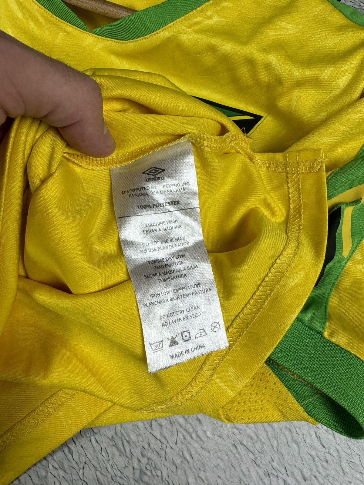 Umbro × Vintage Vintage Jamaica National Team 2018 Umbro Jersey Size US S / EU 44-46 / 1 - 8 Thumbnail