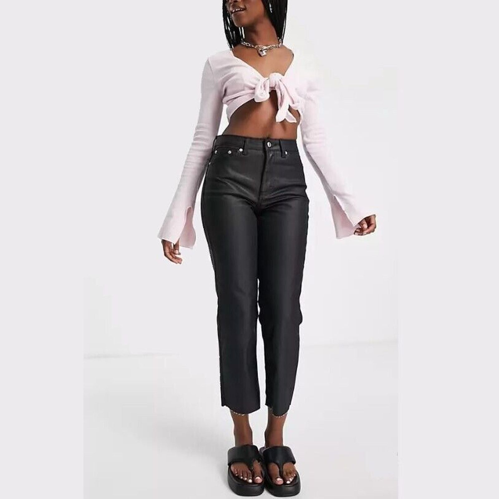 Topshop Topshop Women Black Cropped Straight Jeans Size W26 L30 Size 26" / US 2 / IT 38 - 1 Thumbnail