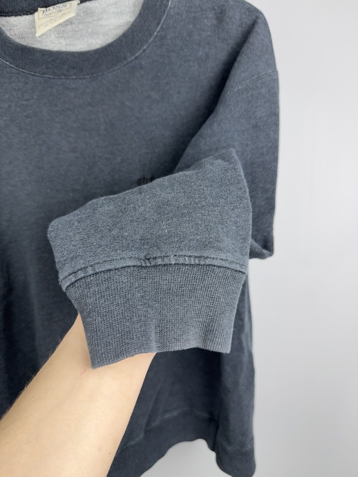 Hugo Boss 00s Hugo Boss Distressed Crewneck Sweatshirt Minimal Logo L Size US L / EU 52-54 / 3 - 9 Thumbnail
