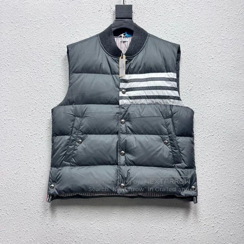 Thom Browne Thom Browne Solid Striped Down Vest Gray Size US L / EU 52-54 / 3 - 1 Thumbnail