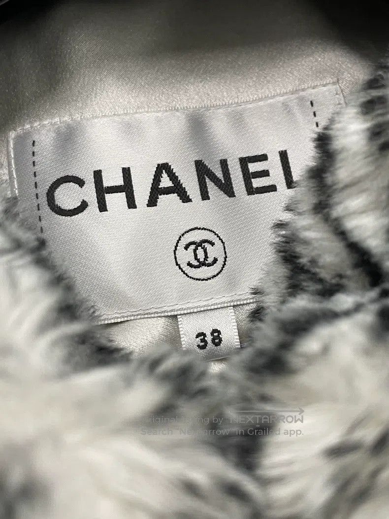 Chanel Chanel Equestrian series striped eco-friendly fur coat Size XS / US 0-2 / IT 36-38 - 4 Thumbnail