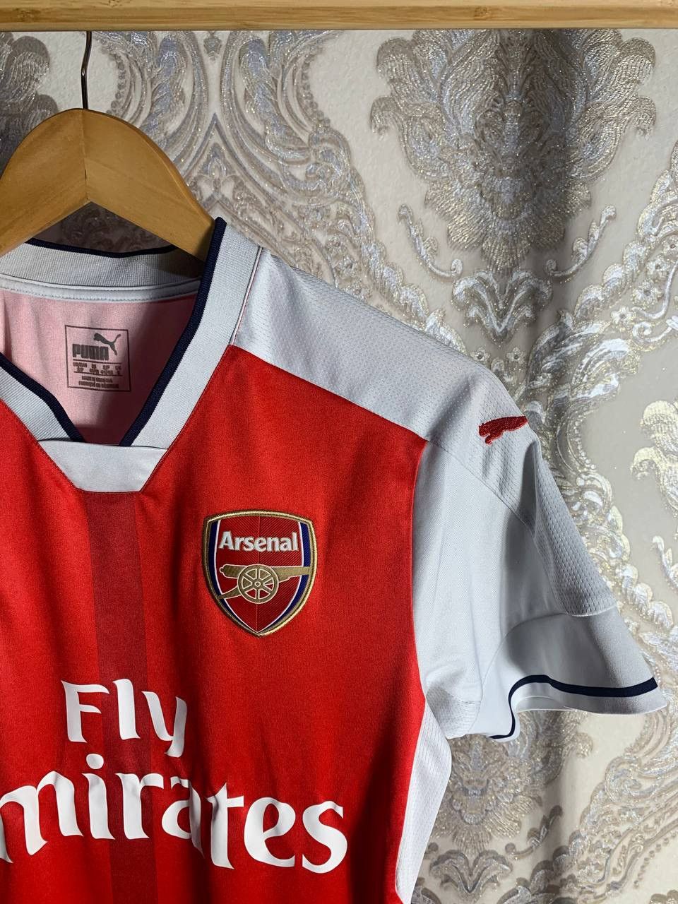 Puma VINTAGE PUMA FC ARSENAL LONDON ENGLAND SOCCER JERSEY RETRO Size US S / EU 44-46 / 1 - 2 Thumbnail