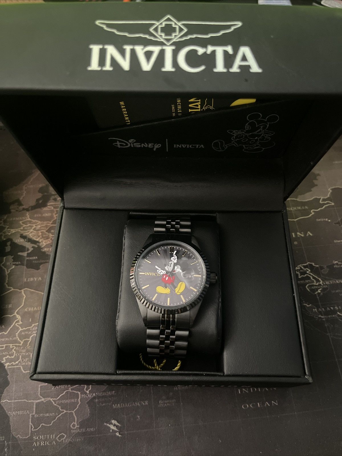 Disney × Invicta Invicta Limited Edition Mickey Mouse Watch Size ONE SIZE - 1 Thumbnail