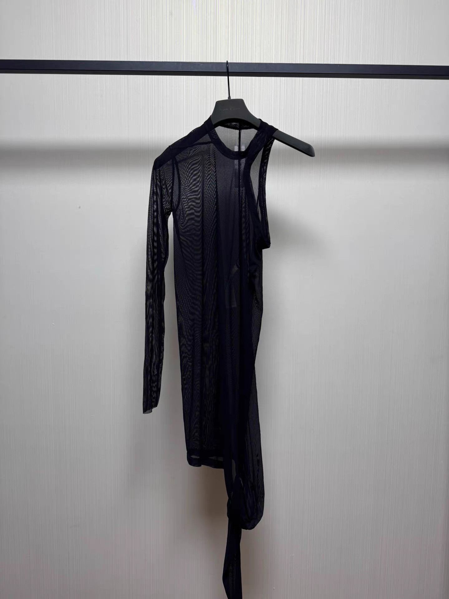 Rick Owens Black Mesh Long-Sleeve Asymmetric Top Size US M / EU 48-50 / 2 - 1 Thumbnail