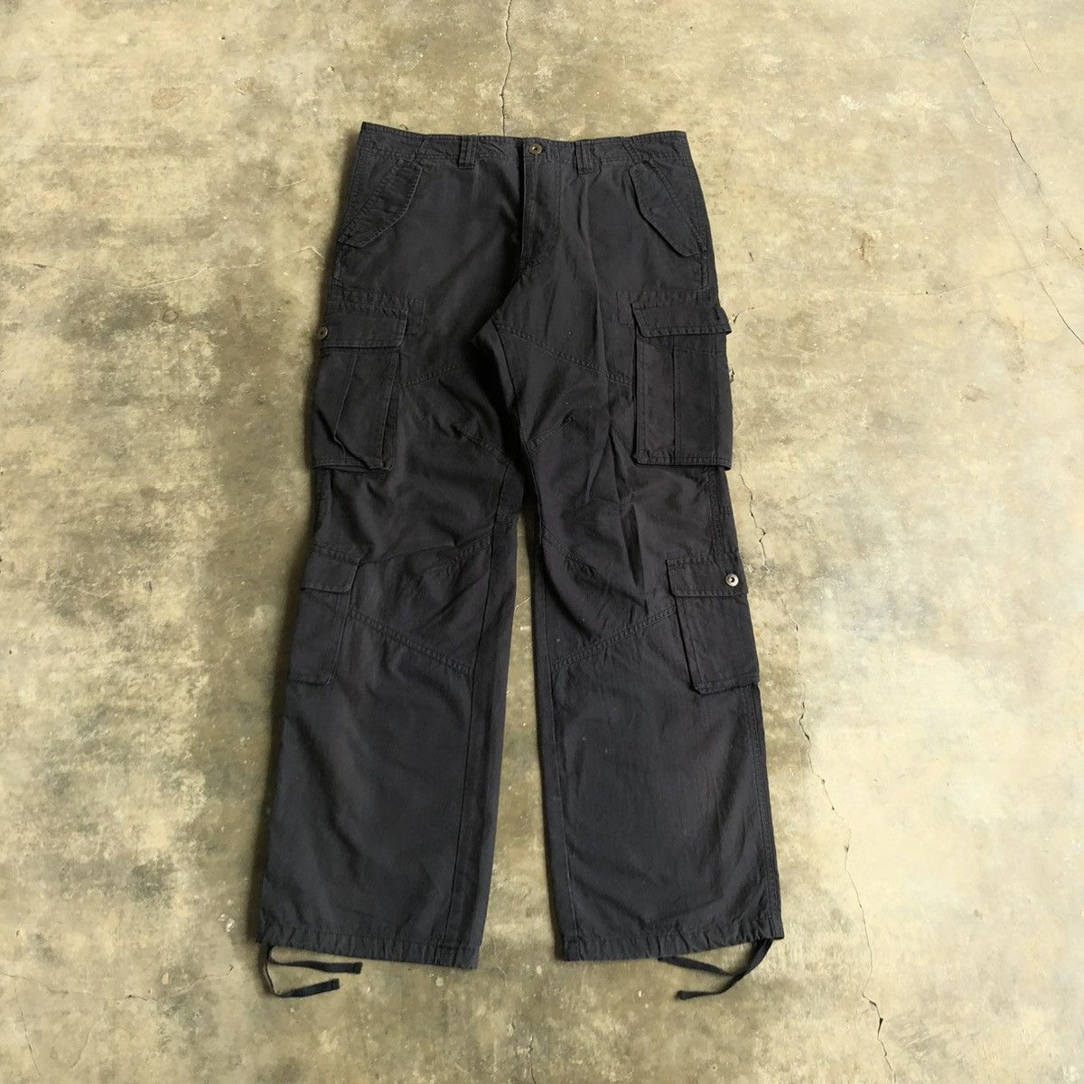 Takeo Kikuchi 2000s Takeo Kikuchi Multipocket Cargo Pants Black Designer Size US 34 / EU 50 - 1 Thumbnail