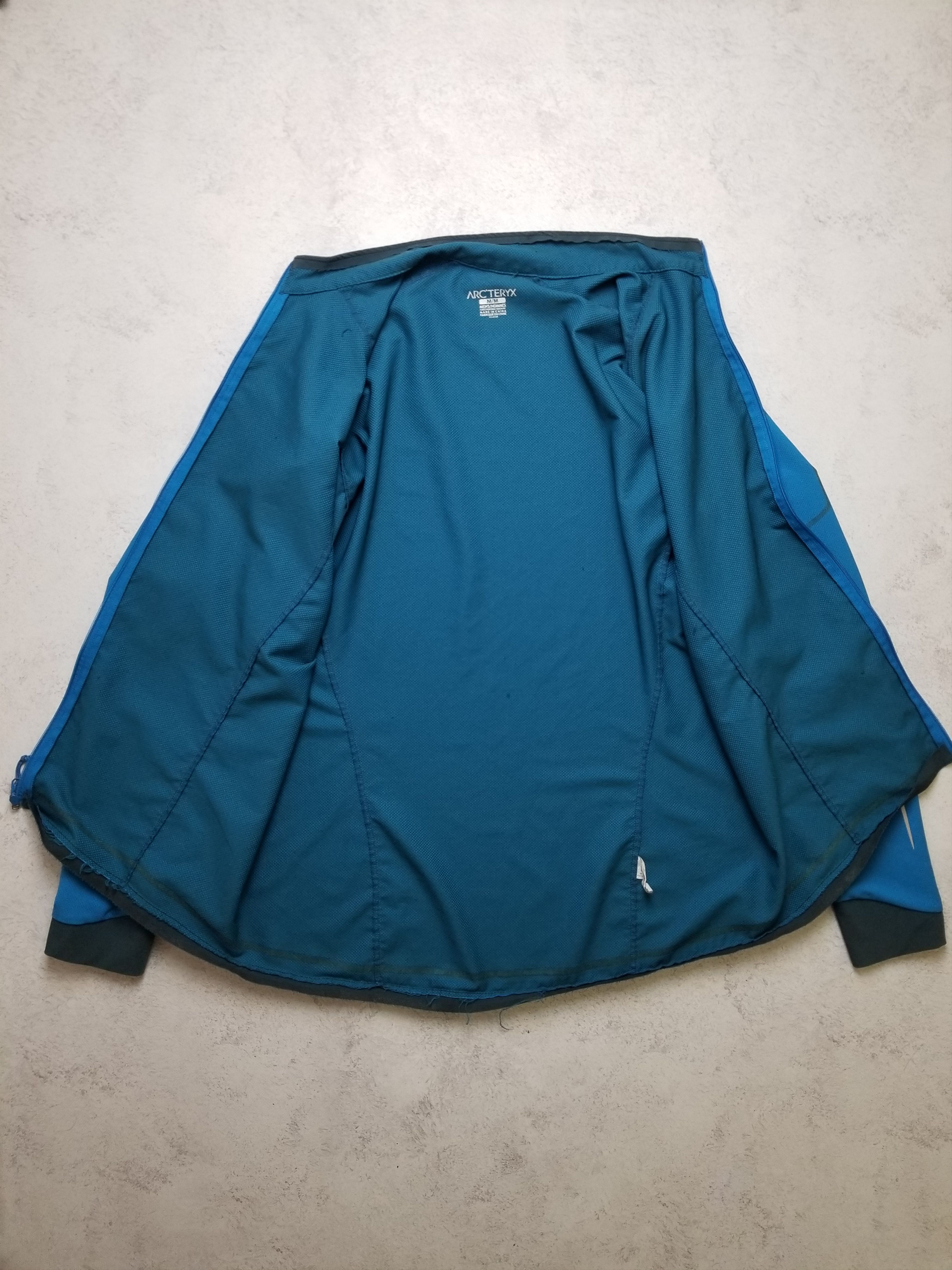 Arc'teryx Arc'teryx Running Light Weight Jacket Windstoper DEFECT Size US M / EU 48-50 / 2 - 3 Thumbnail