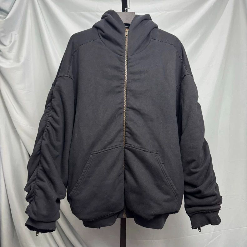 Balenciaga Balenciaga Make old damaged hooded zippers Size US XXS / EU 40 - 1 Thumbnail