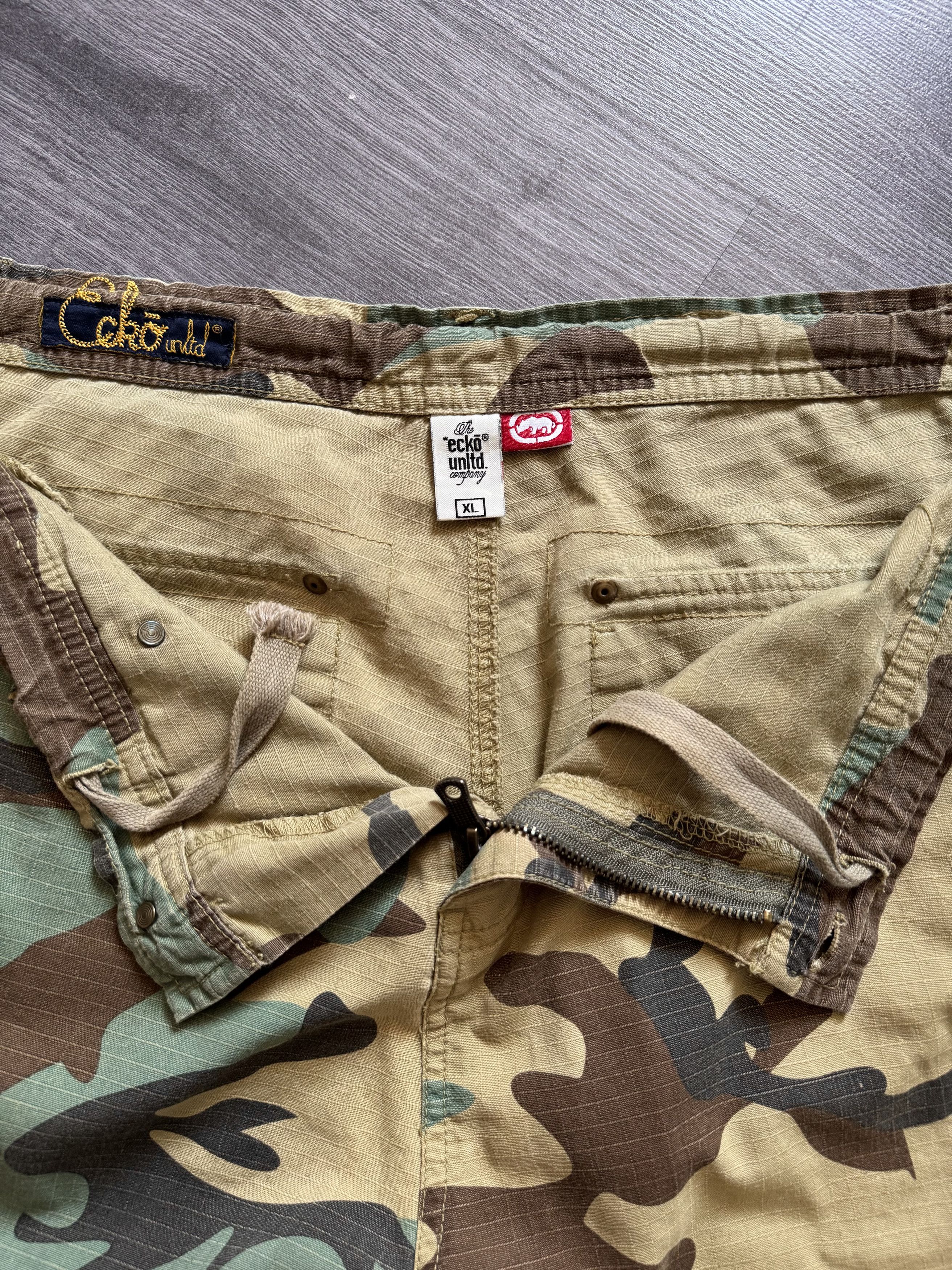 Ecko Unltd. Y2k Ecko Unltd cargo Camo Rap wide shorts military hip hop Size US 36 / EU 52 - 11 Thumbnail