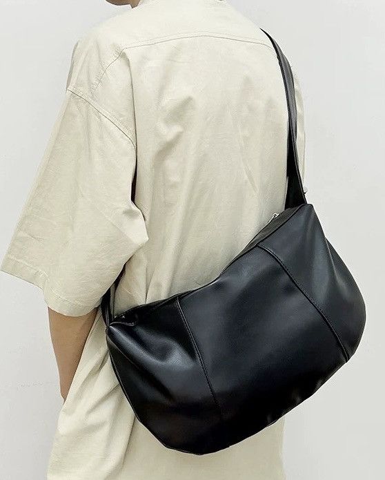 Japanese Brand Retro y2k fashion pu leather ruched strap shoulder hobo bag Size ONE SIZE - 1 Thumbnail