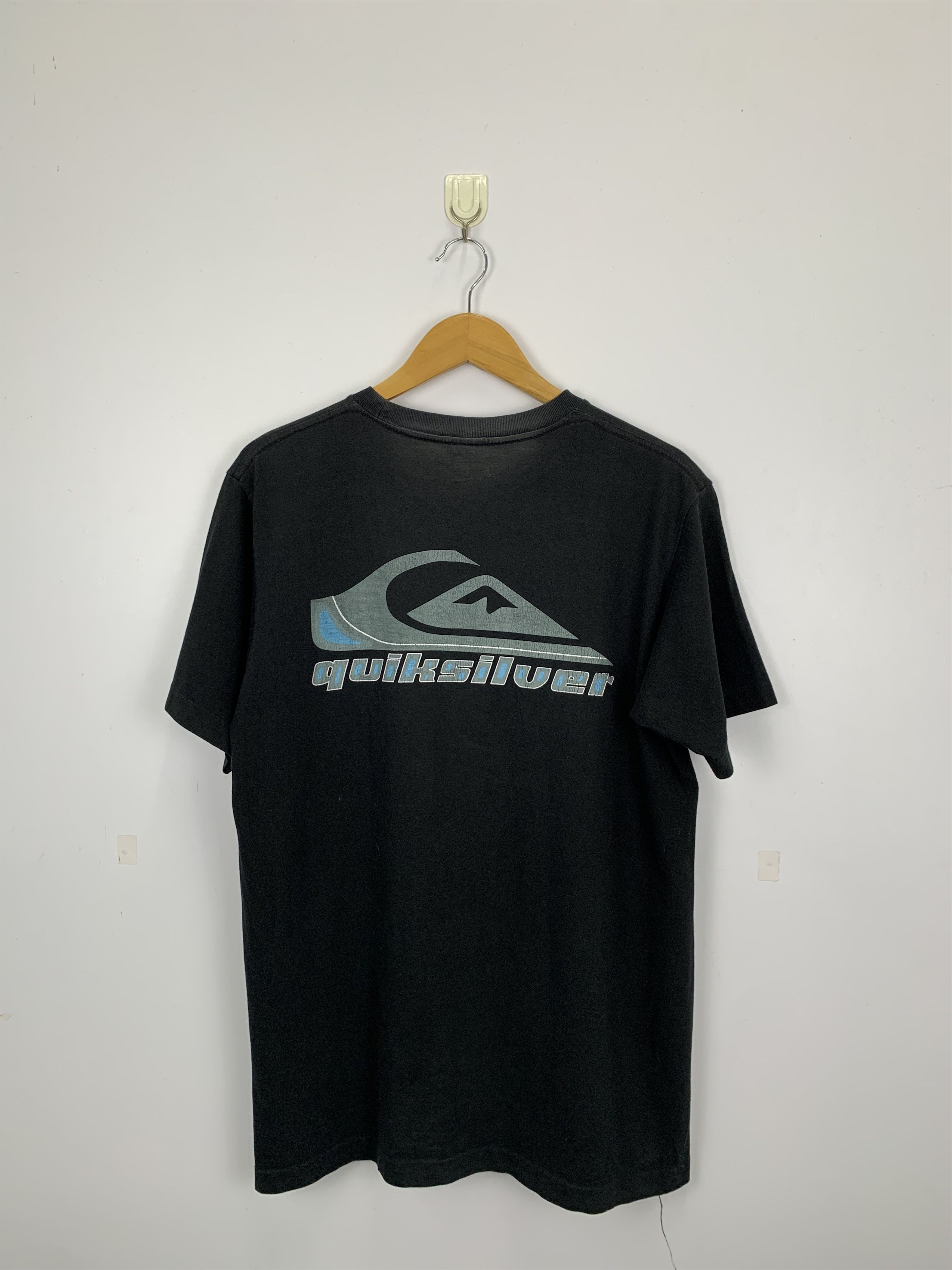 Quiksilver × Vintage Vintage 90s Quiksilver Black Tee TA0142 Size US M / EU 48-50 / 2 - 1 Thumbnail