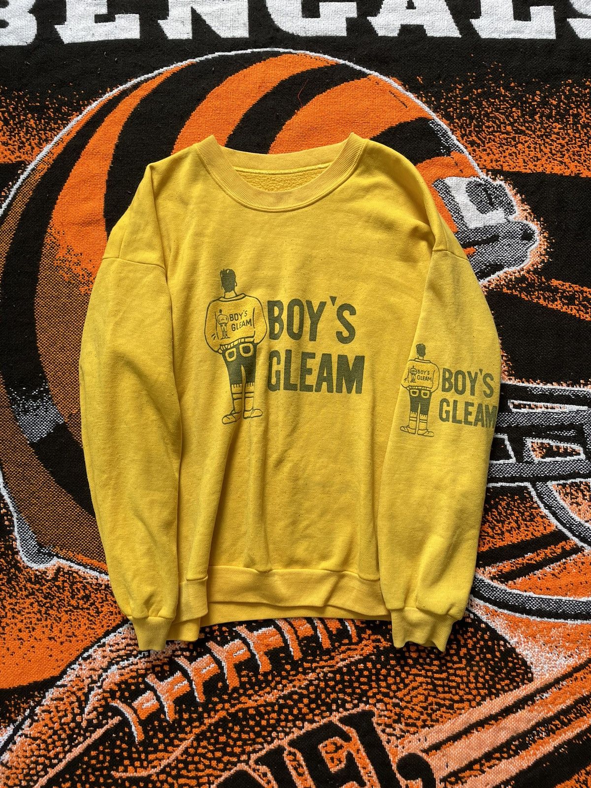 Vintage Vintage Boy Gleam Yellow Sweater Shirt 90s Size US XL / EU 56 / 4 - 1 Thumbnail