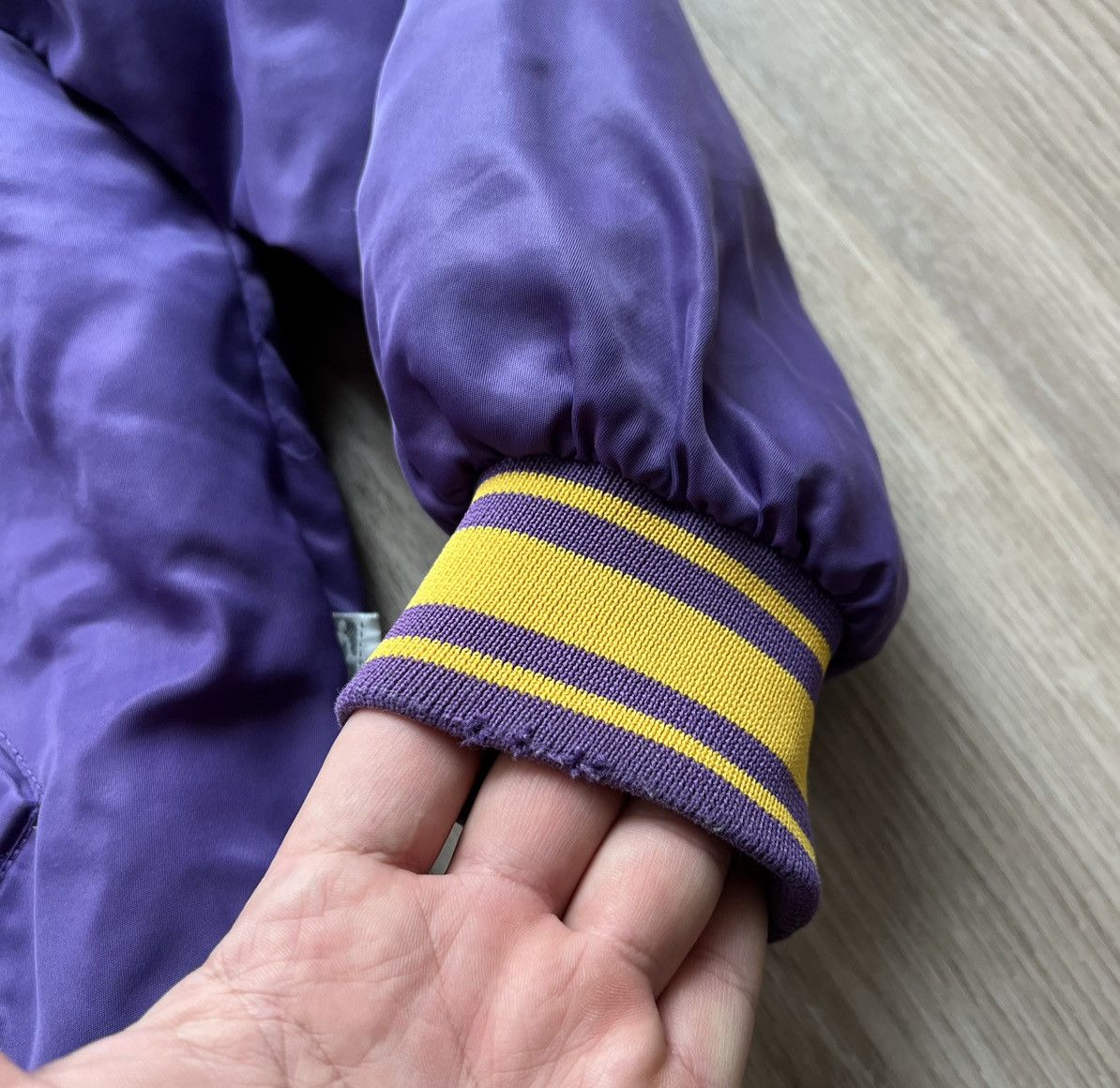 NBA × Vintage Vintage 80-90s NBA L.A. Lakers Purple Bomber Varsity Jacket Size US L / EU 52-54 / 3 - 10 Thumbnail