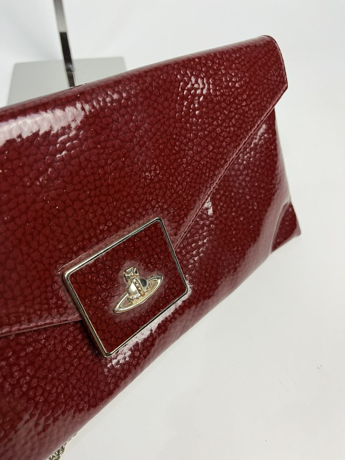 Vivienne Westwood Vivienne Westwood Oxblood Patent Leather Chain Envelope Bag Size ONE SIZE - 9 Thumbnail