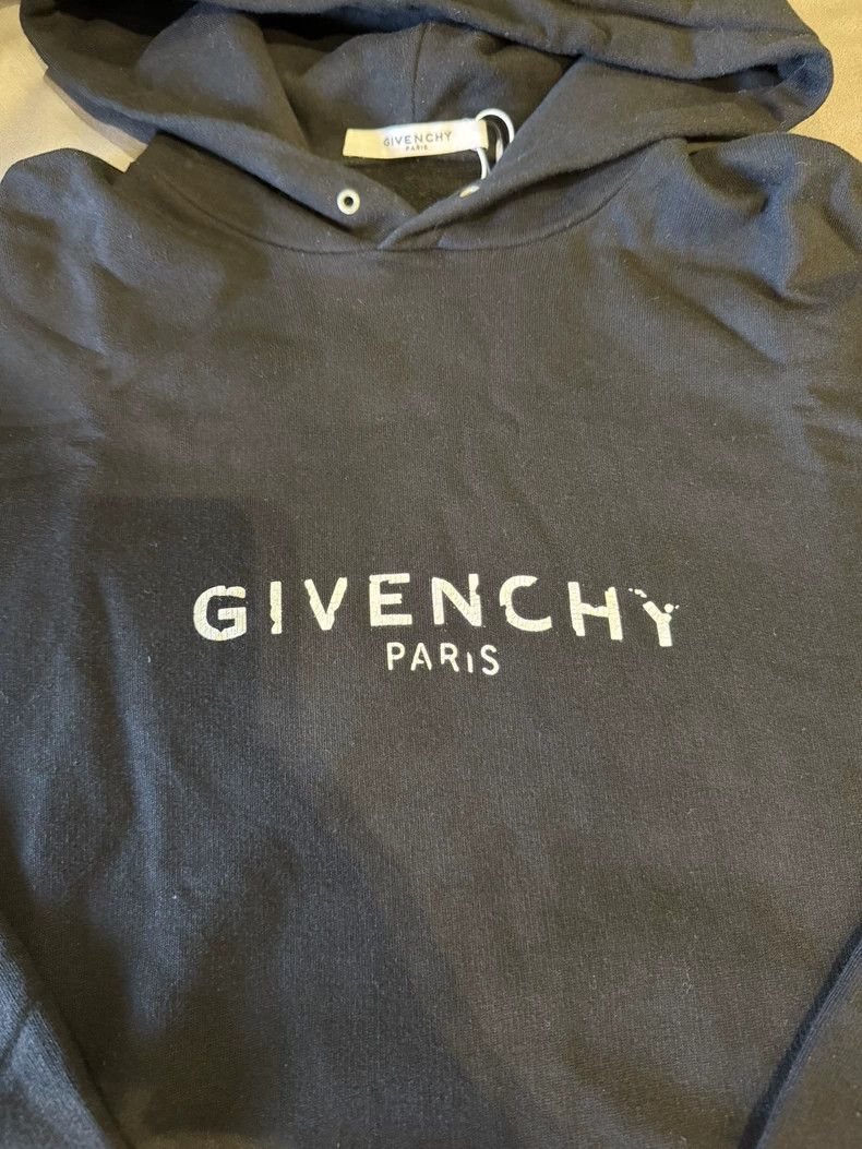 Givenchy Givenchy Black Hooded Sweatshirt, Size M, Made in Portugal Size US M / EU 48-50 / 2 - 3 Thumbnail