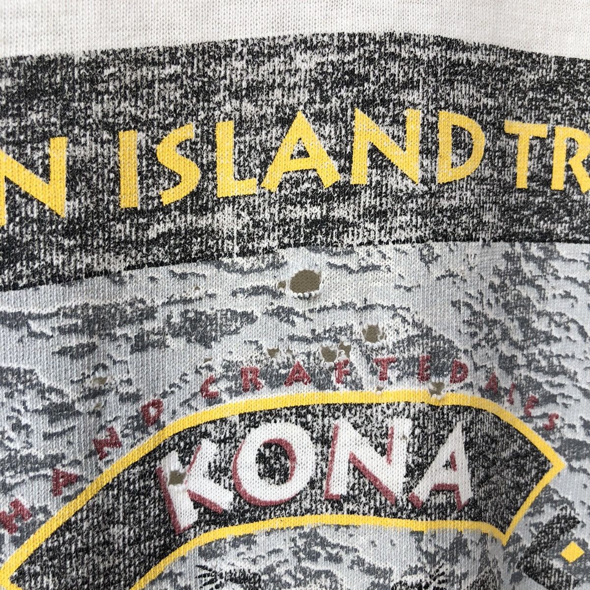 Vintage 🔥Distressed🔥 Vintage y2k Hand Crafted Ales KONA Tshirt Size US L / EU 52-54 / 3 - 7 Thumbnail