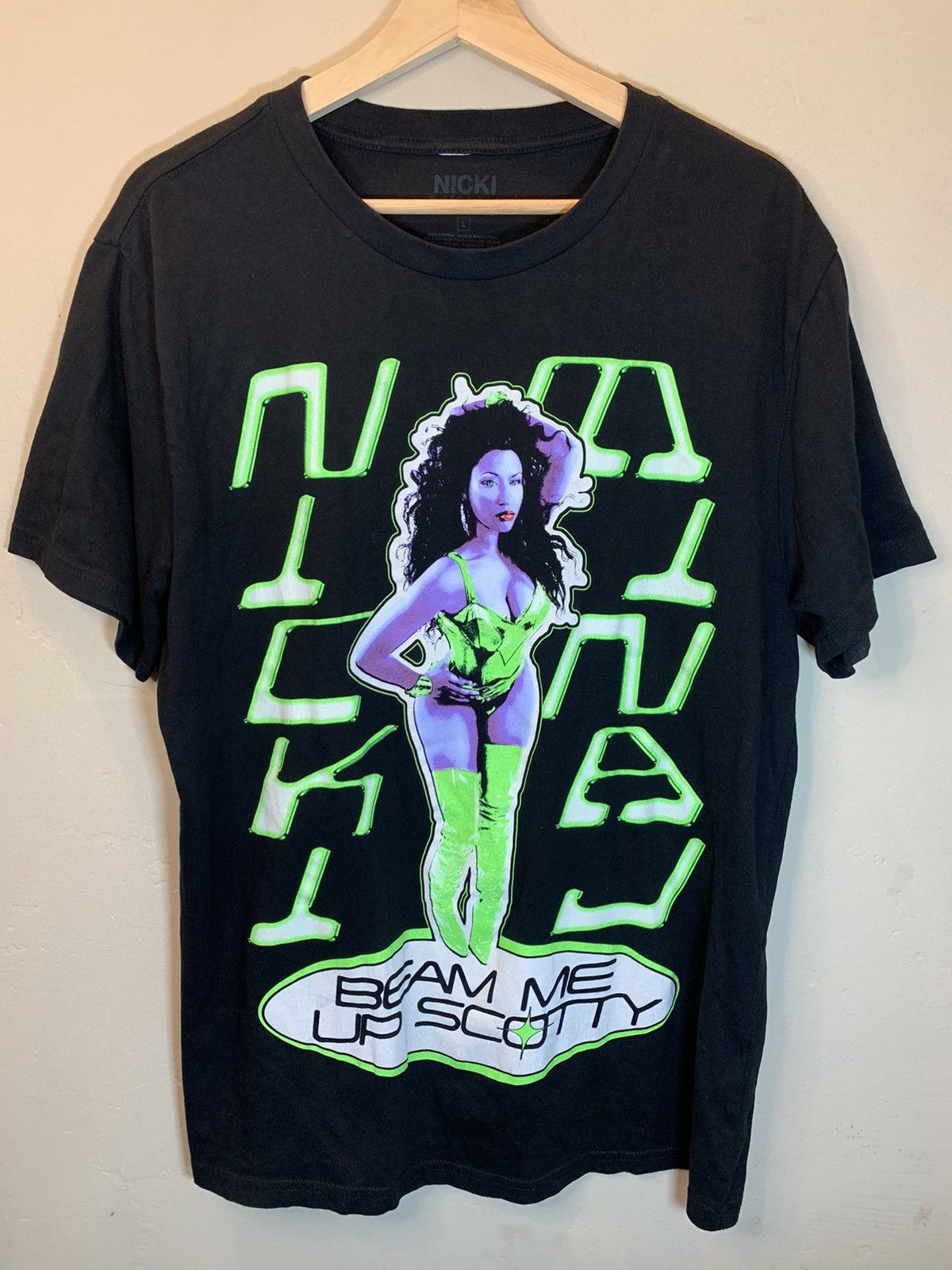 Band Tees × Rap Tees *RARE* Nicki Minaj Beam Me Up Scotty Art Rap Tee Shirt - L Size US L / EU 52-54 / 3 - 1 Thumbnail