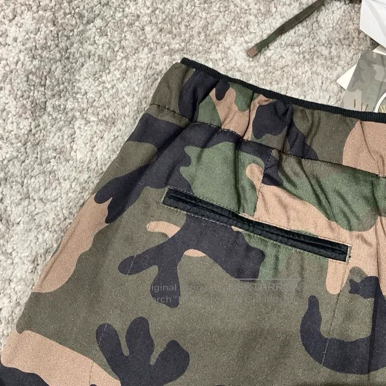 Valentino Valentino Mulberry silk camouflage shorts Size US 30 / EU 46 - 7 Thumbnail