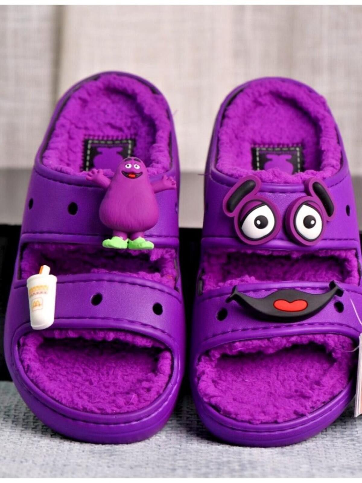 Crocs Crocs McDonald's Classic Cozzzy "Grimace" 209392-510 Size US 6 / IT 36 - 12 Thumbnail