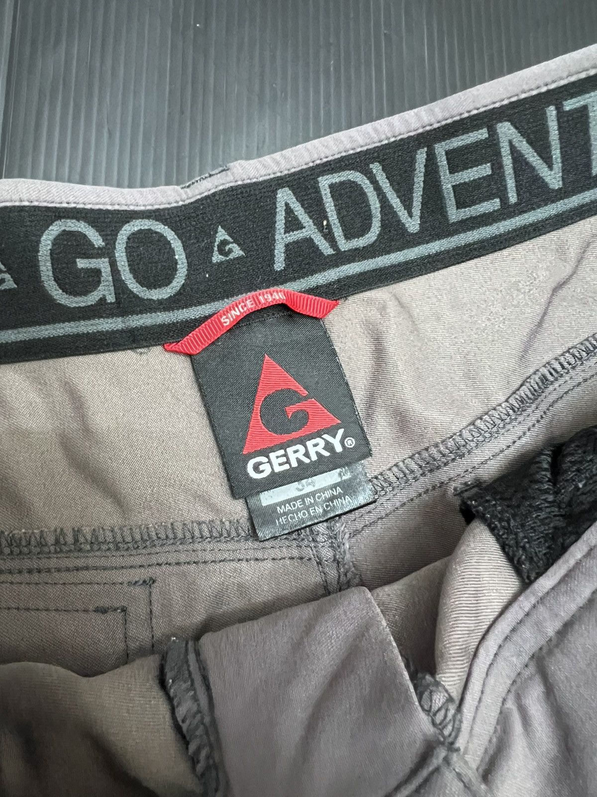 Vintage Gerry Hiking Quick Dry Cargo Short Pant Size US 32 / EU 48 - 3 Thumbnail