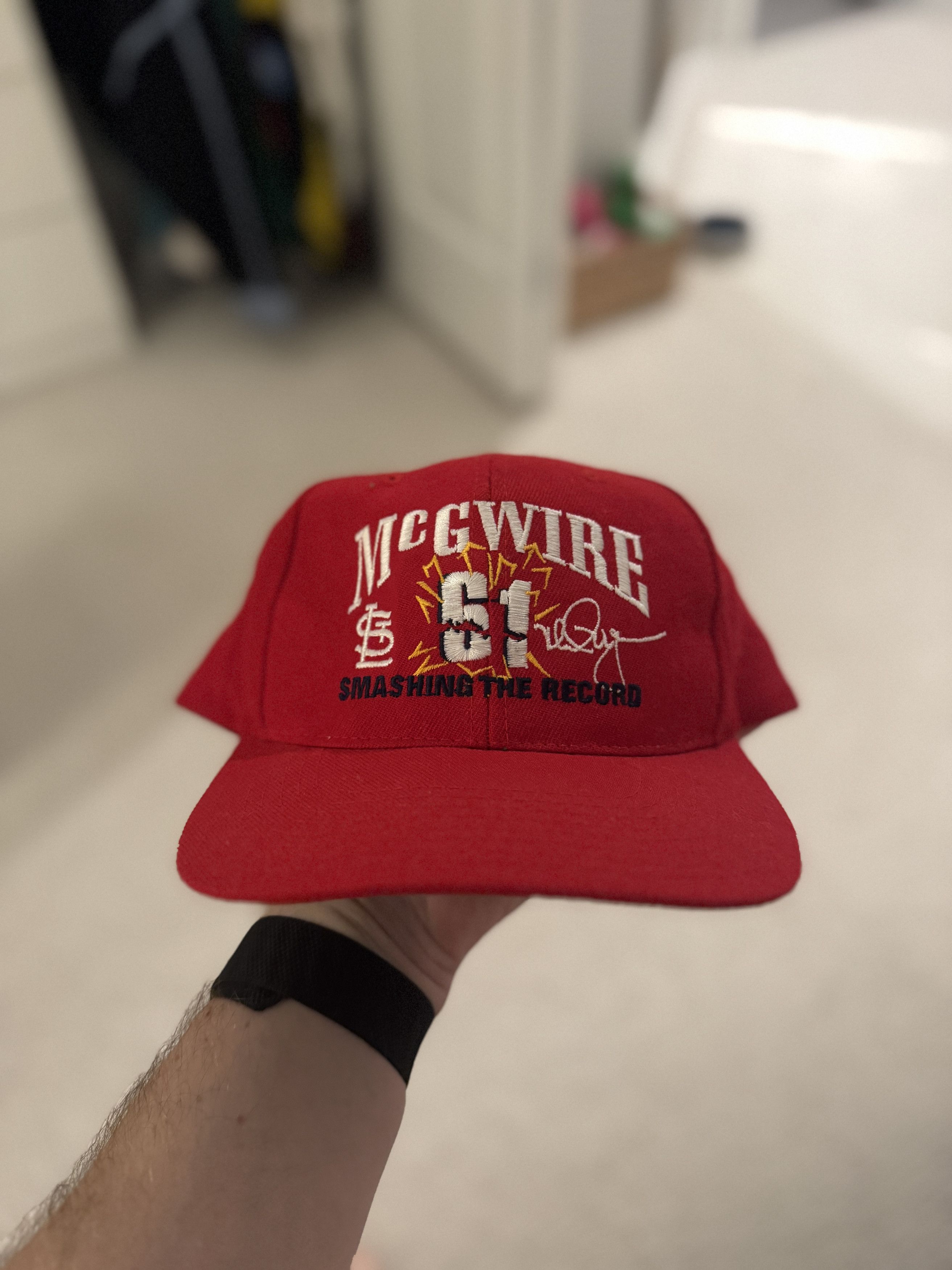 Vintage *VINTAGE* Mark McGwire 1998 "Smashing the Record" Snapback Size ONE SIZE - 1 Thumbnail