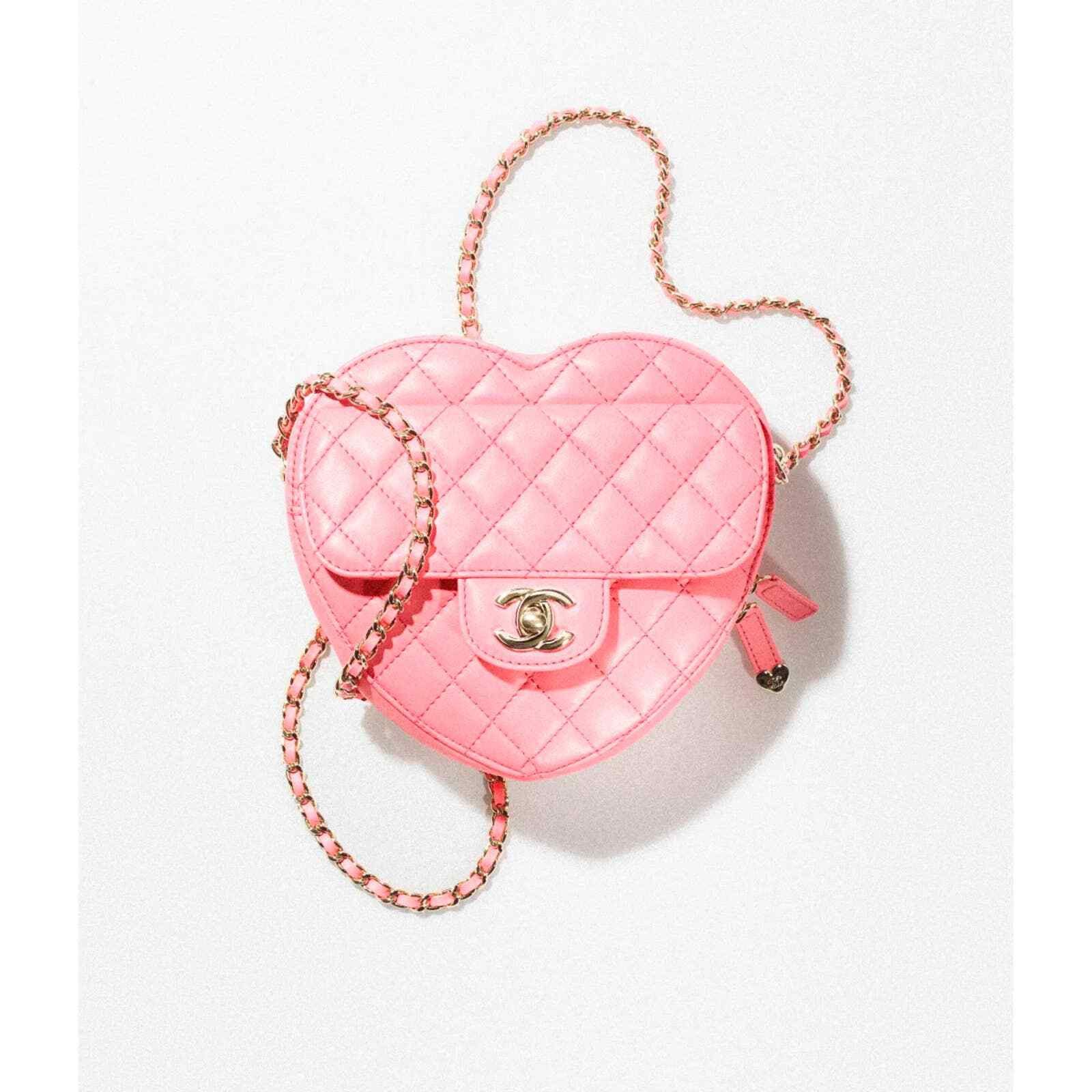 Chanel Chanel Large Heart Quilted Flap Chain Shoulder Crossbody Bag Size ONE SIZE - 3 Thumbnail
