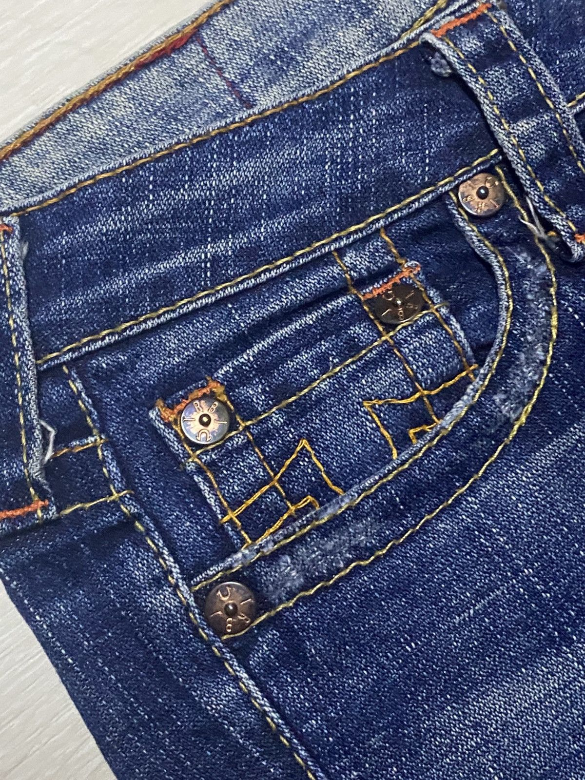 True Religion Woman True Religion Blue Wash Ripped Flare Jeans Size US 28 / EU 44 - 10 Thumbnail