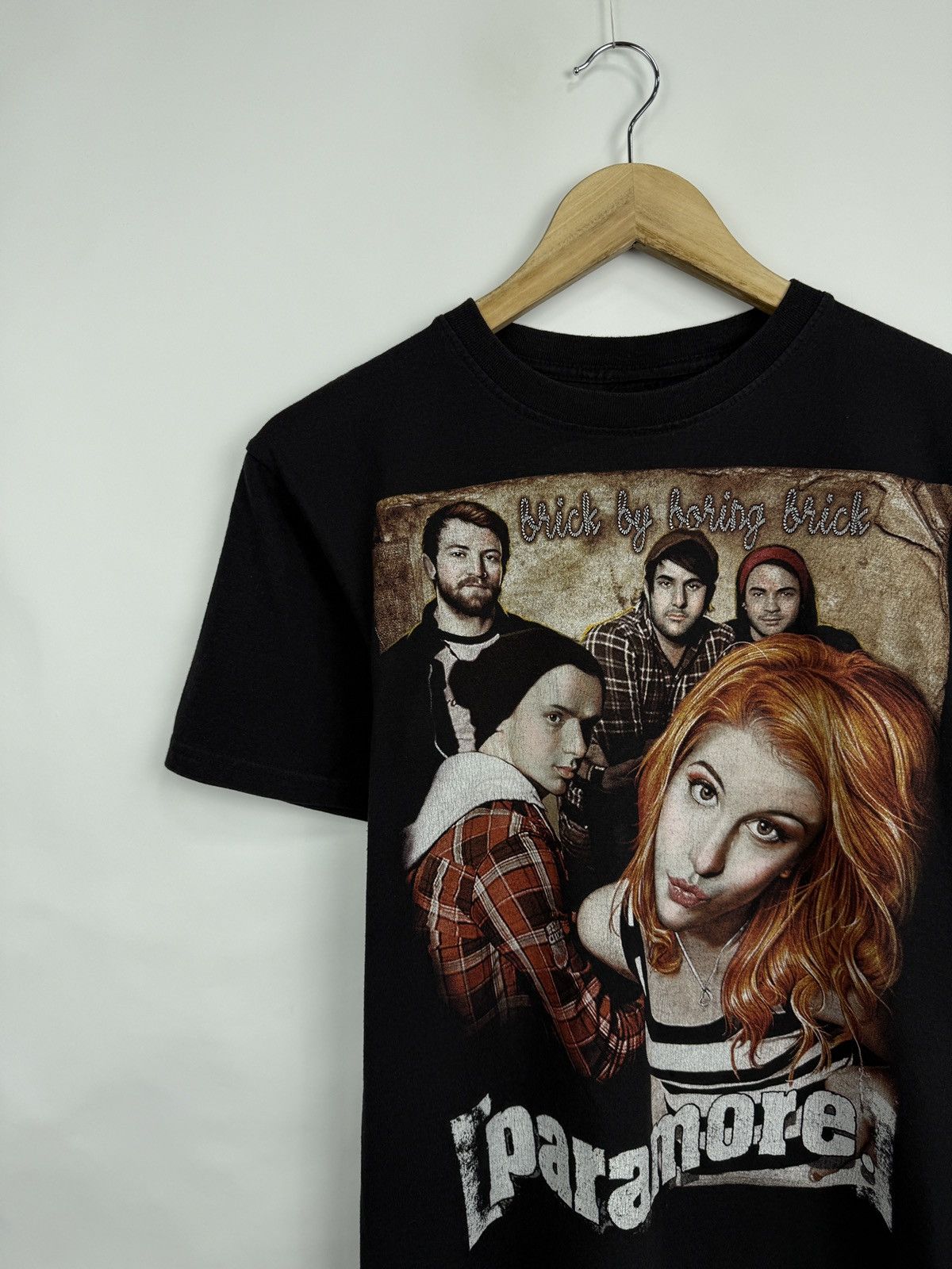Band Tees 🖤🇺🇸 Vintage Paramore Brick By Boring Brick Band T-Shirt Emo Size US M / EU 48-50 / 2 - 4 Thumbnail
