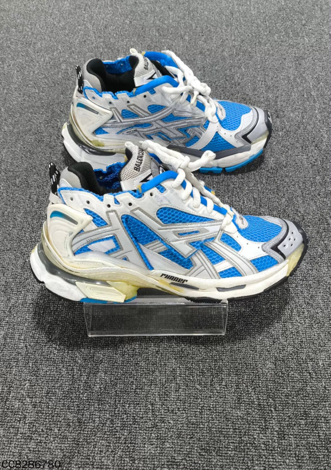 Balenciaga Balenciaga Blue White Runner Sneakers 40 Size US 7 / EU 40 - 4 Thumbnail