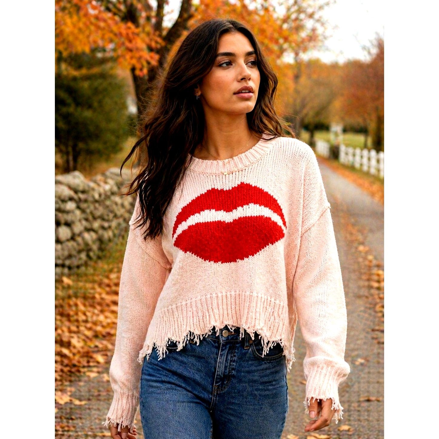 Wildfox WildFox 'First Kiss' Long Sleeve Frayed Cropped Sweater M Size M / US 6-8 / IT 42-44 - 1 Thumbnail