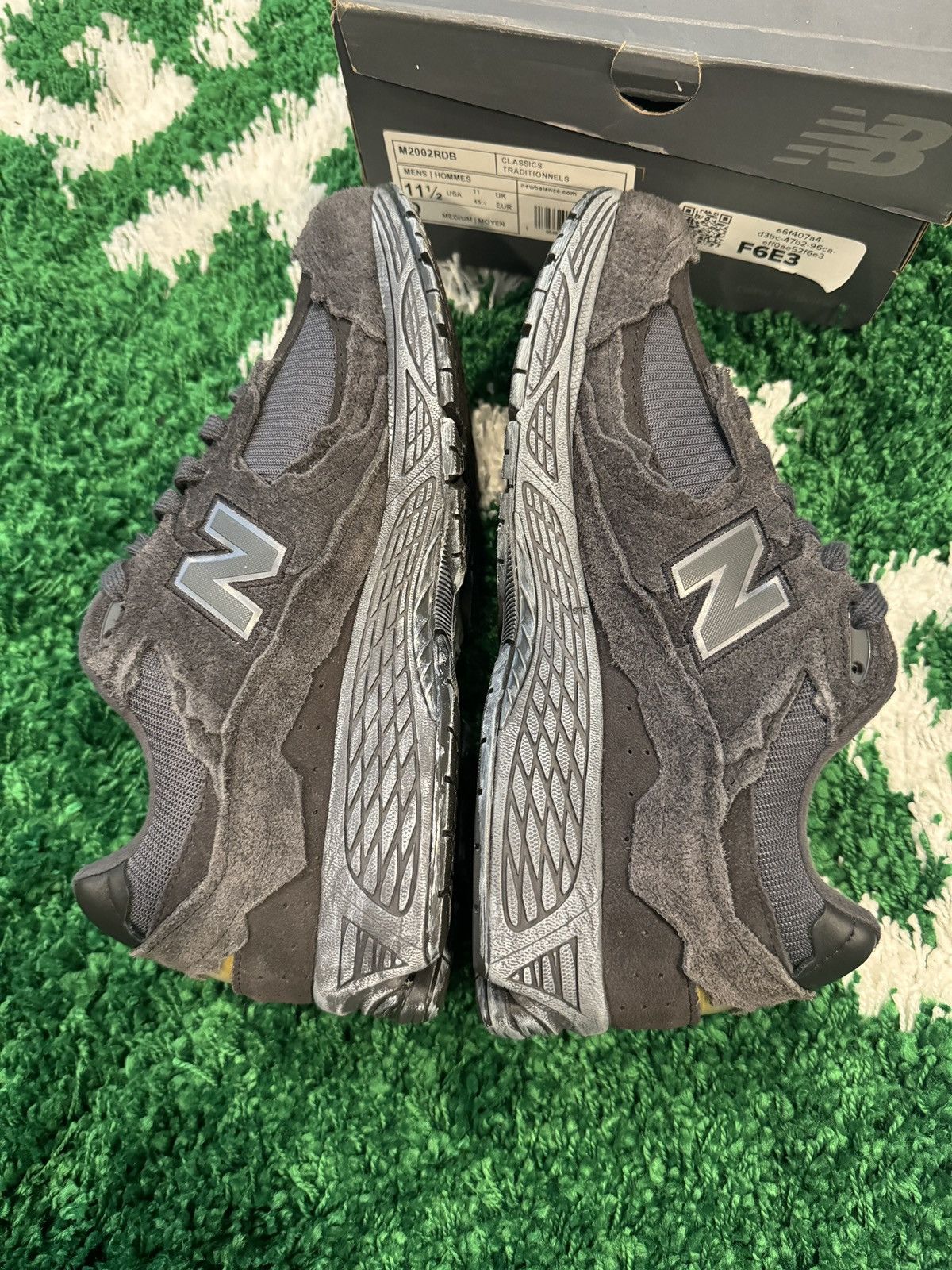 New Balance New Balance 2002R PHANTOM Size US 11.5 / EU 44-45 - 2 Thumbnail