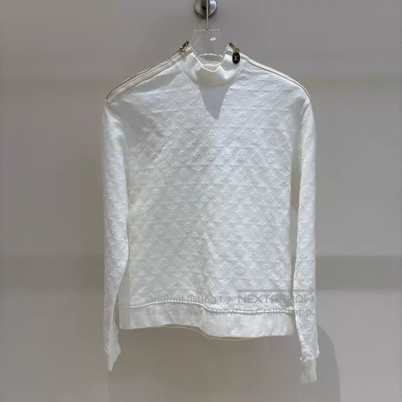 Louis Vuitton Louis Vuitton White dark stripe logo shoulder zipper sweat Size XS / US 0-2 / IT 36-38 - 1 Thumbnail