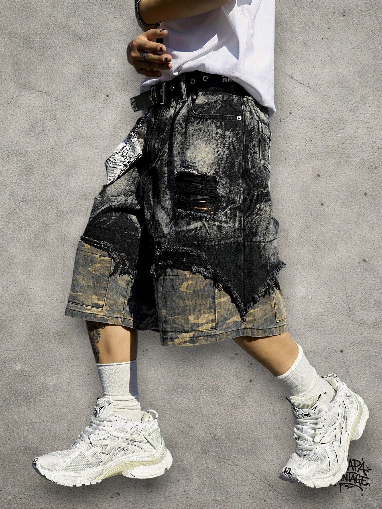 Japanese Brand Camo distressed shorts Size US 32 / EU 48 - 2 Thumbnail