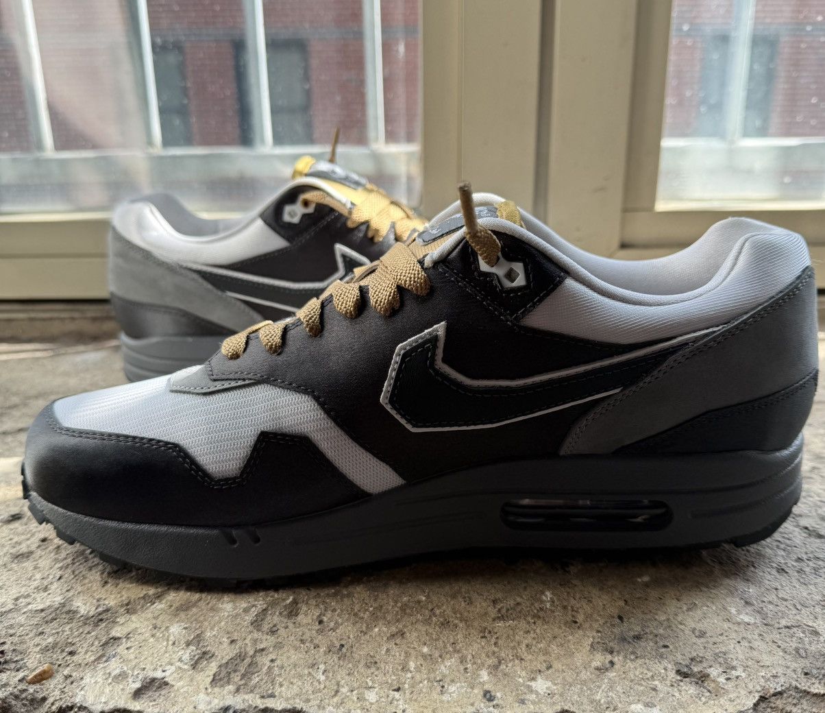Nike Nike Air Max 1 Low Poly - Big Head Mode Size US 11 / EU 44 - 4 Thumbnail