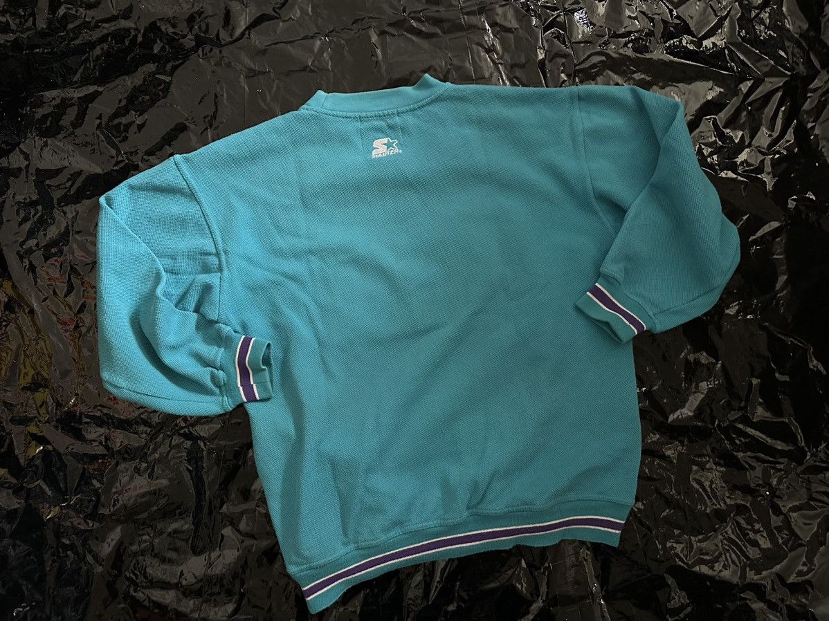 Starter Hoodie Pullover Charlotte Hornets Size M NBA Vintage