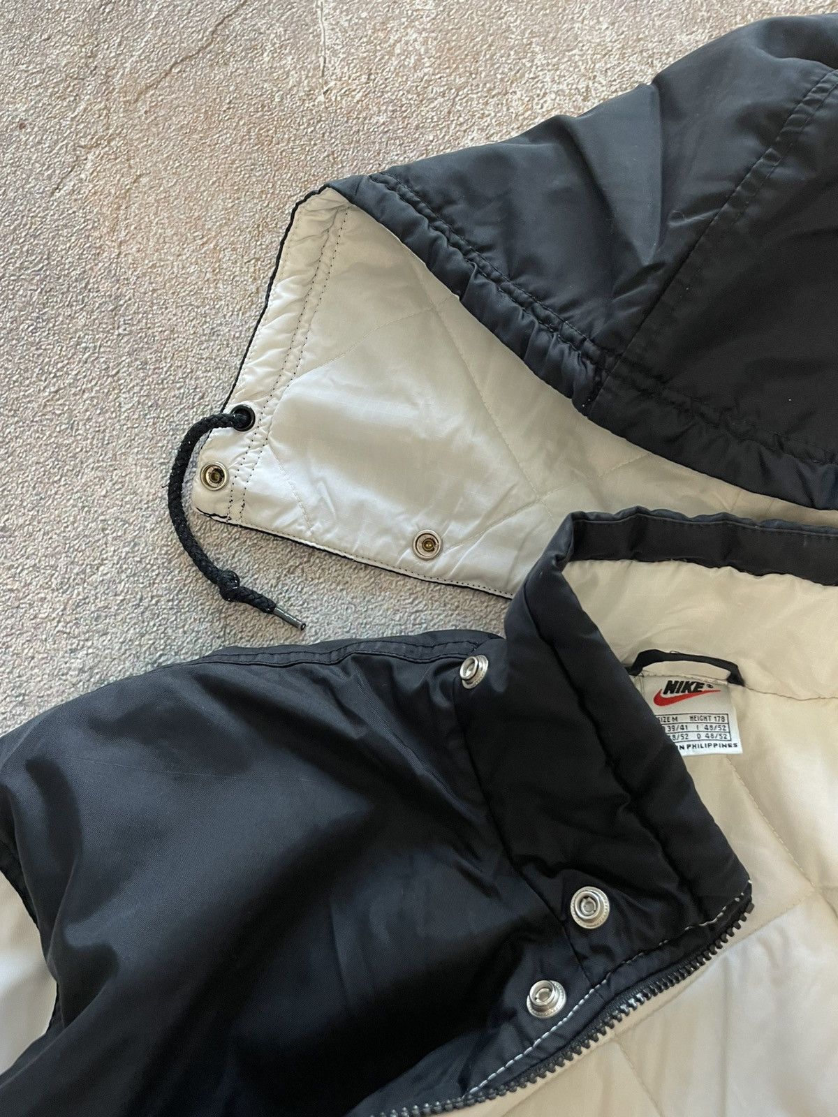 Nike Vintage Nike Big Logo Nylon Insulated Boxy Bomber Jacket Size US M / EU 48-50 / 2 - 6 Thumbnail