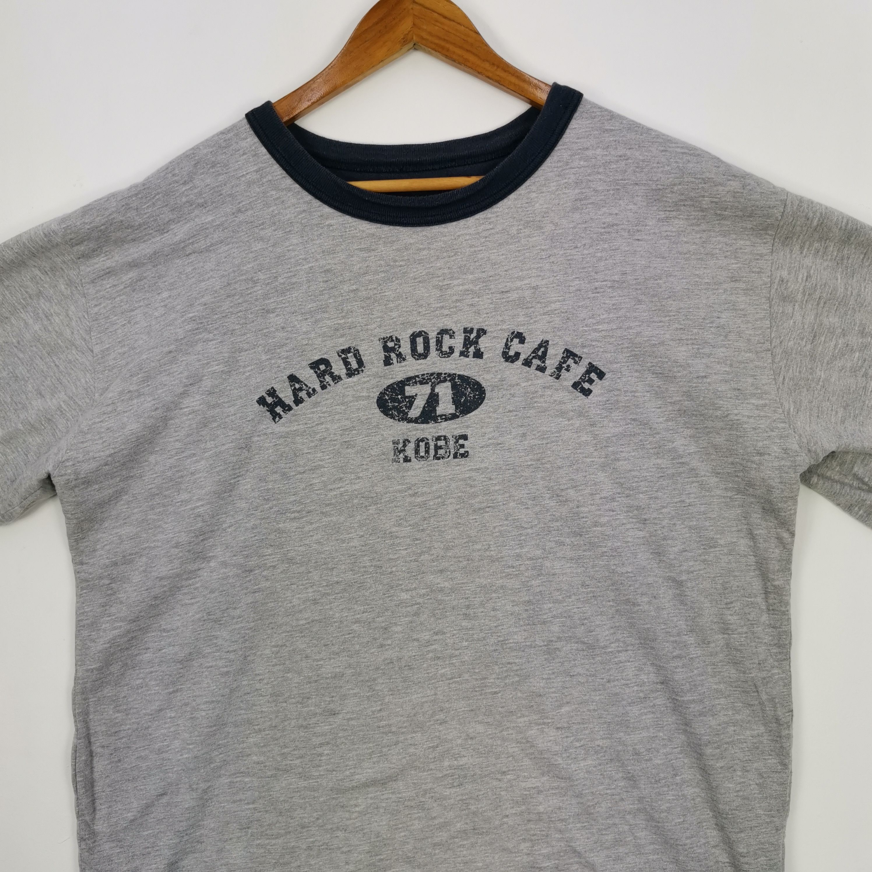 Hard Rock Cafe Vintage Hard Rock Cafe T-Shirt Reversible Crewneck Tee Size US L / EU 52-54 / 3 - 4 Thumbnail