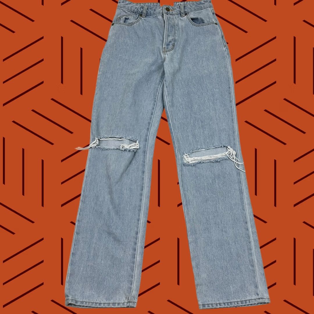 Denime VINTAGE Rollas Jeans 26 W26 I31 Straight Leg Light Denim Distressed Organic Cotton Women Jeans Size 26" / US 2 / IT 38 - 1 Thumbnail