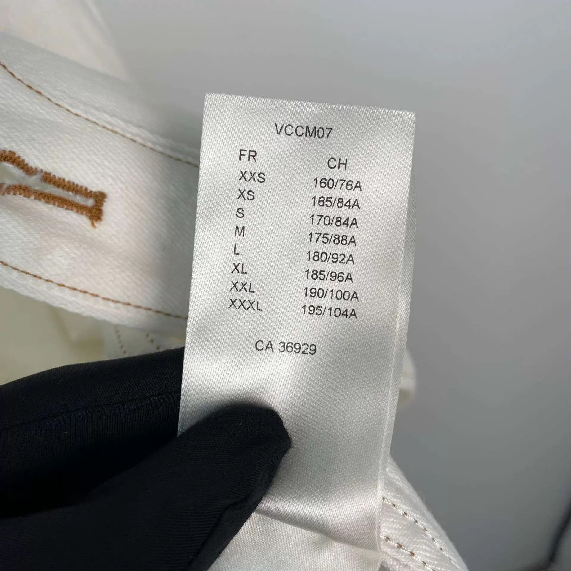 Louis Vuitton LV monogram short-sleeve baseball jersey white M Size US M / EU 48-50 / 2 - 9 Thumbnail