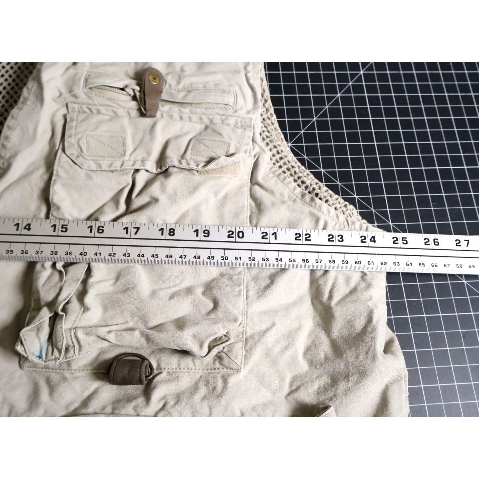 Eddie Bauer VINTAGE Eddie Bauer Vest Men L Beige Full Zip Pockets Outdoor Retro VTG Size US L / EU 52-54 / 3 - 5 Thumbnail