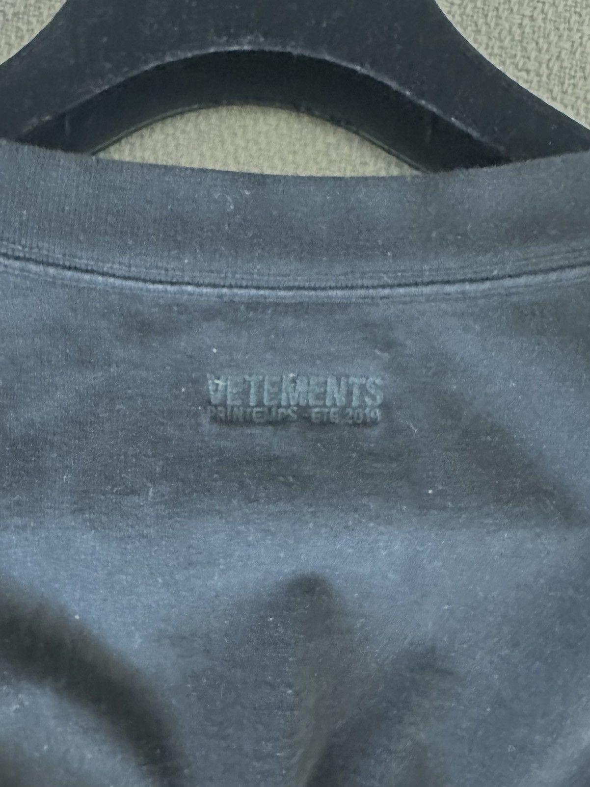 Vetements SS19 Bullet Tee in Large Size US L / EU 52-54 / 3 - 3 Thumbnail